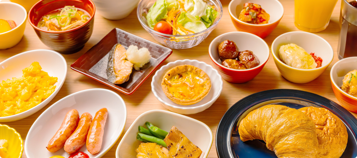 ビュッフェスタイルの健康朝食